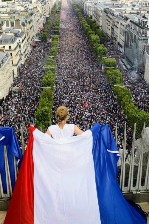 french protest.jpg